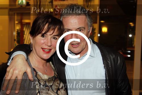 Hoofddorp 6 februari 2012
Premiere eten met vrienden met oa Rick Engelkes Lone v Roosendaal Miryanna v Reeden en Kees Boot in de schouwburg van Hoofddorp. Huub Stapel met zijn vrouw Resie
Peter Smulders bv