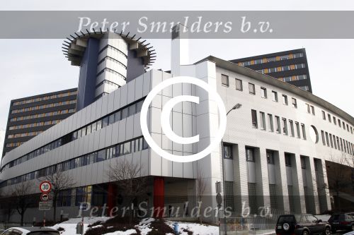 Innsbruck 18 februari 2012
Prins Frisoligt in het universitair ziekenhuis van Innsbruck na zijn ongeluk met lawine. Zijn moeder koningin Beatrix en zijn vrouw prinses Mabel Wisse Smit komen hem opzoeken.
Peter Smulders bv