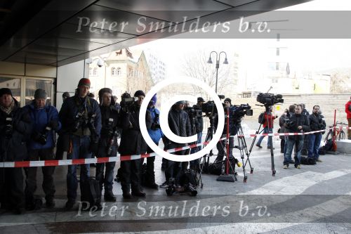 Innsbruck 18 februari 2012
Prins Frisoligt in het universitair ziekenhuis van Innsbruck na zijn ongeluk met lawine. Zijn moeder koningin Beatrix en zijn vrouw prinses Mabel Wisse Smit komen hem opzoeken.
Peter Smulders bv