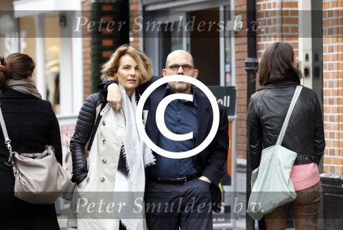 Amsterdam 3 maart 2012
Jaap v Zweden met zijn vrouw Aaltje v Zweden verliefd op de pc hooftstraat.
Peter Smulders bv
