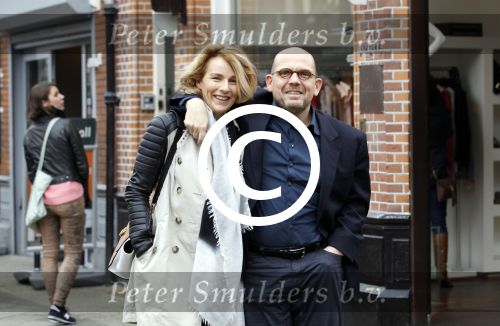 Amsterdam 3 maart 2012
Jaap v Zweden met zijn vrouw Aaltje v Zweden verliefd op de pc hooftstraat.
Peter Smulders bv