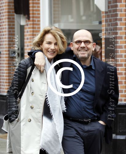 Amsterdam 3 maart 2012
Jaap v Zweden met zijn vrouw Aaltje v Zweden verliefd op de pc hooftstraat.
Peter Smulders bv