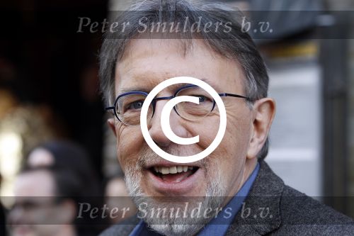 Amsterdam 4 februari 2012
Premiere achtste groepers huilen niet in Tuschinski. Jacques Vriens
Peter Smulders bv