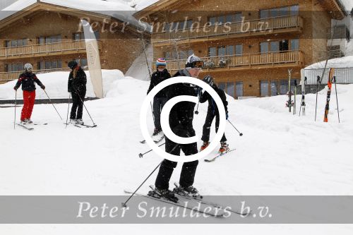 Lech 26februari 2012
Linda de Mol met kinderen Julian en Noah en vriend Jeroen Rietbergen op ski vakantie in Lech.
Peter Smulders bv