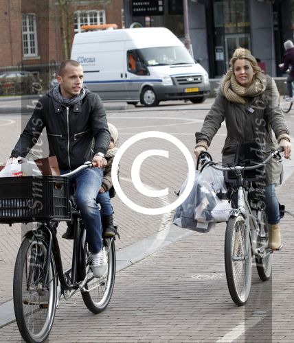 Amsterdam 21 februari 2012
Johnny Charlotte en Jezebel op de fiets in Amsterdam.
Peter Smulders bv