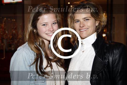 Amsterdam 10 maart 2012
Modeshow Mart Visser in het hilton hotel. Judith Wiersema met dochter
Peter Smulders bv