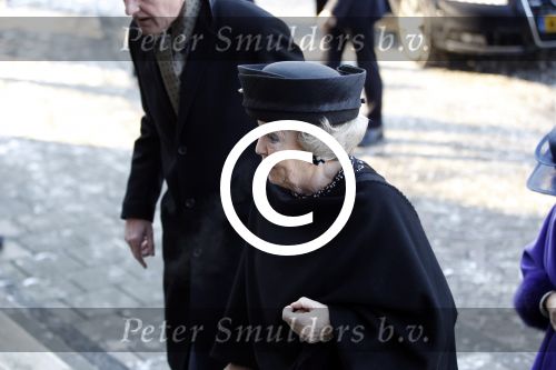 Amsterdam 4 februari 2012
Koning Beatrix bezoekt het tropenmuseum en Johan Remkes ontvangt haar.
Peter Smulders bv