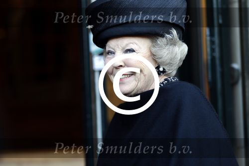 Amsterdam 4 februari 2012
Koning Beatrix bezoekt het tropenmuseum en Johan Remkes ontvangt haar.
Peter Smulders bv