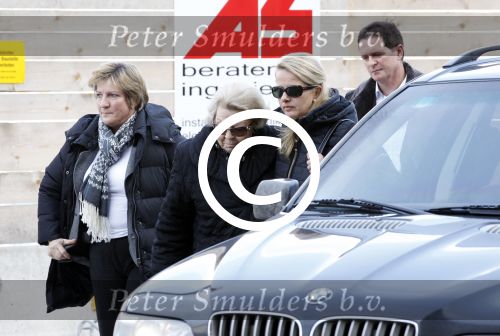 Innsbruck 18 februari 2012
Prins Frisoligt in het universitair ziekenhuis van Innsbruck na zijn ongeluk met lawine. Zijn moeder koningin Beatrix en zijn vrouw prinses Mabel Wisse Smit komen hem opzoeken.
Peter Smulders bv