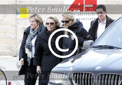 Innsbruck 18 februari 2012
Prins Frisoligt in het universitair ziekenhuis van Innsbruck na zijn ongeluk met lawine. Zijn moeder koningin Beatrix en zijn vrouw prinses Mabel Wisse Smit komen hem opzoeken.
Peter Smulders bv