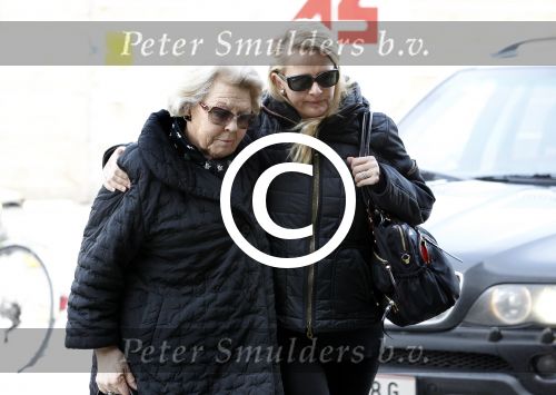 Innsbruck 18 februari 2012
Prins Frisoligt in het universitair ziekenhuis van Innsbruck na zijn ongeluk met lawine. Zijn moeder koningin Beatrix en zijn vrouw prinses Mabel Wisse Smit komen hem opzoeken.
Peter Smulders bv