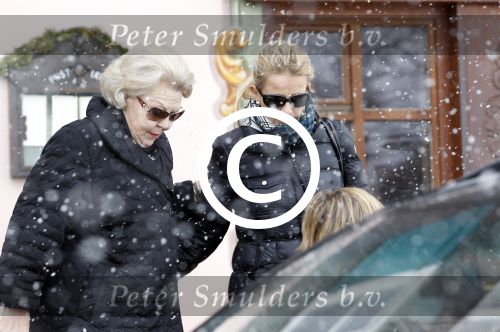Lech 19 februari 2012
Koningin Beatrix en prinses Mabel Wisse Smit vertrekken vanuit hotel Post met BMW X5 van politie naar ziekenhuis in Innsbruck waar Prins Friso ligt na zijn ski ongeluk.
Peter Smulders bv
