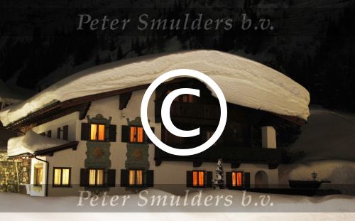 Lech 19 februari 2012
Lech sfeerfoto\'s s avonds en chalet van koningin Beatrix.
Peter Smulders bv