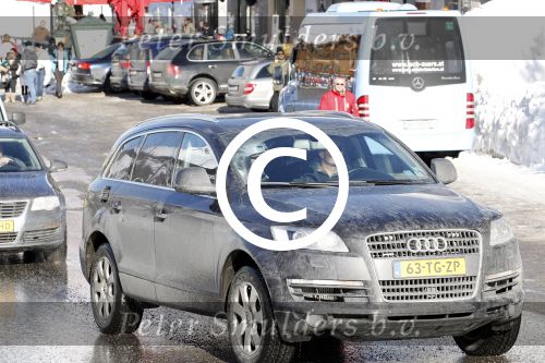 Innsbruck en Lech 18 februari 2012
Prins Friso ligt in het universitair ziekenhuis na zijn ongeluk met lawine in Lech.
Koningin Beatrix en zijn vrouw Prinses Mabel Wisse Smit zoeken hem op. beveilging Koninklijke familie
Peter Smulders bv