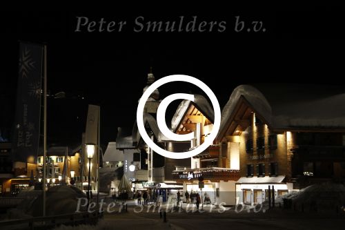Lech 19 februari 2012
Lech sfeerfoto\'s s avonds en chalet van koningin Beatrix.
Peter Smulders bv