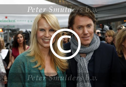 Amsterdam 12 maart 2012
Uitreiking van de rembrandts in de escape. Linda de Mol met Jeroen Rietbergen
Peter Smulders bv