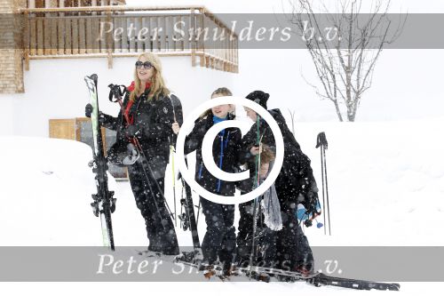 Lech 26februari 2012
Linda de Mol met kinderen Julian en Noah en vriend Jeroen Rietbergen op ski vakantie in Lech.
Peter Smulders bv