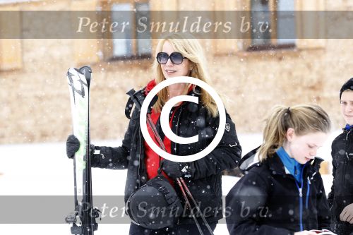 Lech 26februari 2012
Linda de Mol met kinderen Julian en Noah en vriend Jeroen Rietbergen op ski vakantie in Lech.
Peter Smulders bv