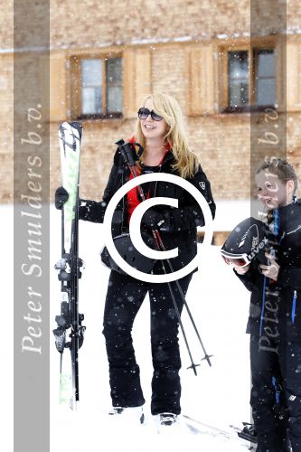 Lech 26februari 2012
Linda de Mol met kinderen Julian en Noah en vriend Jeroen Rietbergen op ski vakantie in Lech.
Peter Smulders bv