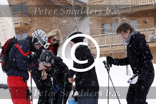 Lech 26februari 2012
Linda de Mol met kinderen Julian en Noah en vriend Jeroen Rietbergen op ski vakantie in Lech.
Peter Smulders bv