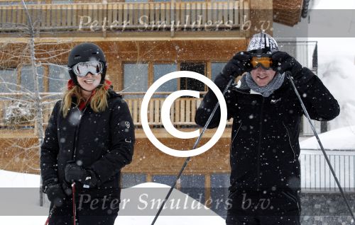 Lech 26februari 2012
Linda de Mol met kinderen Julian en Noah en vriend Jeroen Rietbergen op ski vakantie in Lech.
Peter Smulders bv