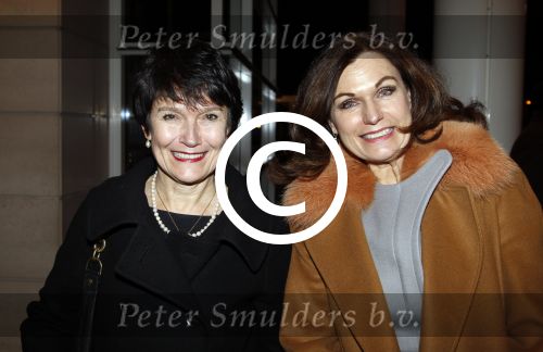 Amsterdam 10 maart 2012
Modeshow Mart Visser in het hilton hotel. Liz Snoijink met en vriendin
Peter Smulders bv