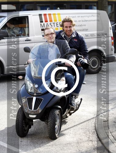 Amsterdam 15 maart 2012
Matthieu Slee op Piaggio MP3 op de pc hooftstraat. Edwin Smulders
Peter Smulders bv