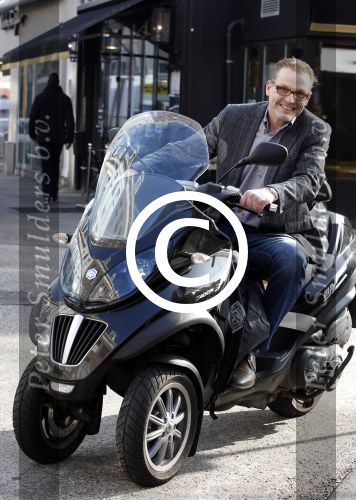 Amsterdam 15 maart 2012
Matthieu Slee op Piaggio MP3 op de pc hooftstraat.
Peter Smulders bv