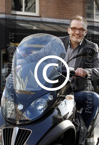 Amsterdam 15 maart 2012
Matthieu Slee op Piaggio MP3 op de pc hooftstraat.
Peter Smulders bv