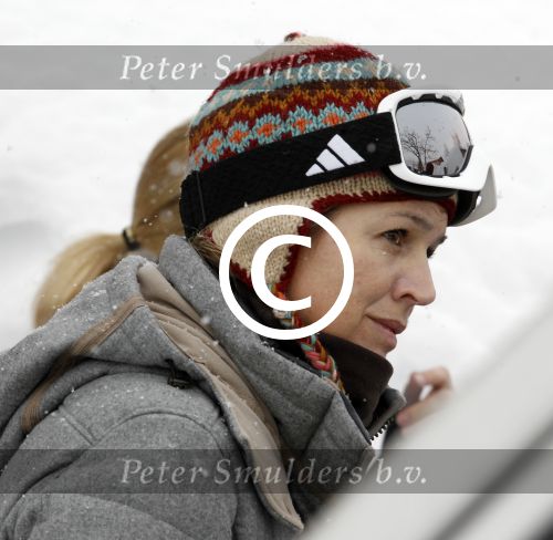 Lech 19 februari 2012
Prinses Maxima Prins Willem Alexander Prinses laurentien Prins Constantin Prinses Mabel Wisse Smit en de prinsesjes Amalia Ariane Alexia Eloise Claus Cazimir Luana en Zaria gaan skien en vertrekken bij Hotel Post.
Peter Smulders bv