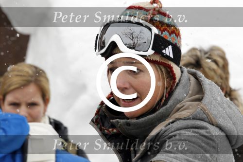 Lech 19 februari 2012
Prinses Maxima Prins Willem Alexander Prinses laurentien Prins Constantin Prinses Mabel Wisse Smit en de prinsesjes Amalia Ariane Alexia Eloise Claus Cazimir Luana en Zaria gaan skien en vertrekken bij Hotel Post.
Peter Smulders bv