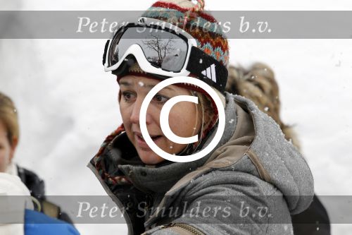 Lech 19 februari 2012
Prinses Maxima Prins Willem Alexander Prinses laurentien Prins Constantin Prinses Mabel Wisse Smit en de prinsesjes Amalia Ariane Alexia Eloise Claus Cazimir Luana en Zaria gaan skien en vertrekken bij Hotel Post.
Peter Smulders bv