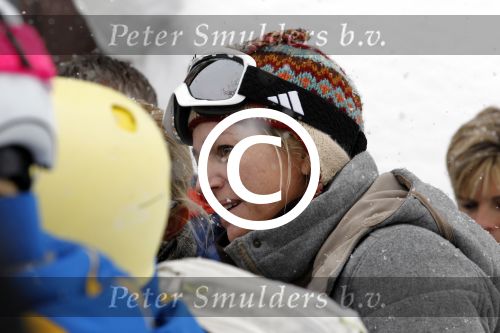 Lech 19 februari 2012
Prinses Maxima Prins Willem Alexander Prinses laurentien Prins Constantin Prinses Mabel Wisse Smit en de prinsesjes Amalia Ariane Alexia Eloise Claus Cazimir Luana en Zaria gaan skien en vertrekken bij Hotel Post.
Peter Smulders bv