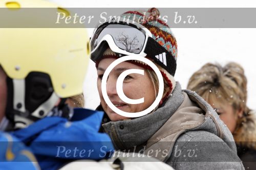 Lech 19 februari 2012
Prinses Maxima Prins Willem Alexander Prinses laurentien Prins Constantin Prinses Mabel Wisse Smit en de prinsesjes Amalia Ariane Alexia Eloise Claus Cazimir Luana en Zaria gaan skien en vertrekken bij Hotel Post.
Peter Smulders bv