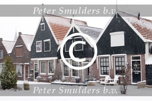 Volendam 3 februari 2012
Huis Monique Smit in de sneeuw.
Peter Smulders bv