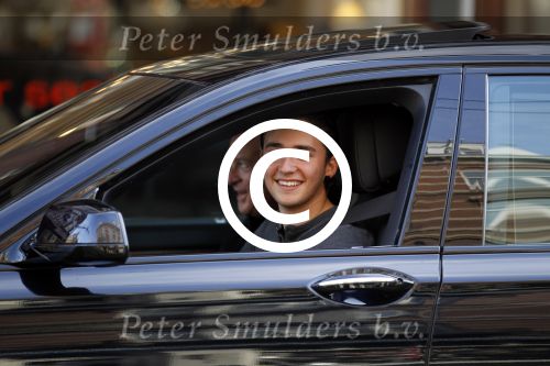 Amsterdam 21 februari 2012
Nathan Moszkowicz achter het stuur van de auto van zijn vader Bram nadat hij net zijn rijbewijs gehaald heeft.
Peter Smulders bv