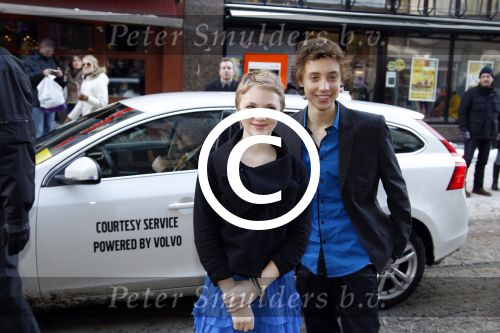 Amsterdam 4 februari 2012
Premiere achtste groepers huilen niet in Tuschinski. Nils Verkooijen met Hanna Obbeek
Peter Smulders bv