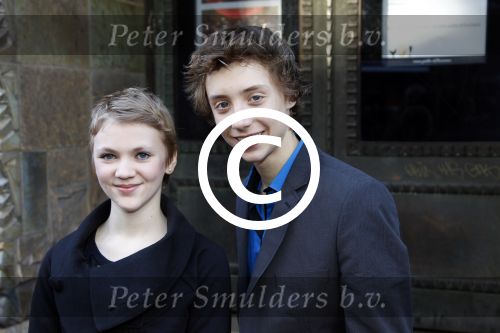 Amsterdam 4 februari 2012
Premiere achtste groepers huilen niet in Tuschinski. Nils Verkooijen met Hanna Obbeek
Peter Smulders bv