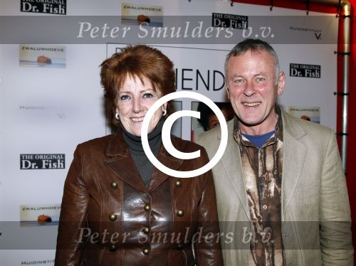 Hoofddorp 6 februari 2012
Premiere eten met vrienden met oa Rick Engelkes Lone v Roosendaal Miryanna v Reeden en Kees Boot in de schouwburg van Hoofddorp. Pamela Teves met vriend
Peter Smulders bv