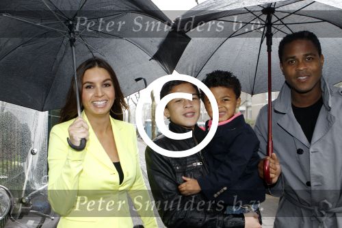 Amsterdam 18 maart 2012
Babyshower Nicolette v Dam en Bas Smit bij Artis. Patrick Kluivert met Rossana Shane en Quincy
Peter Smulders bv