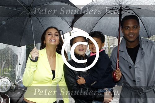Amsterdam 18 maart 2012
Babyshower Nicolette v Dam en Bas Smit bij Artis. Patrick Kluivert met Rossana Shane en Quincy
Peter Smulders bv