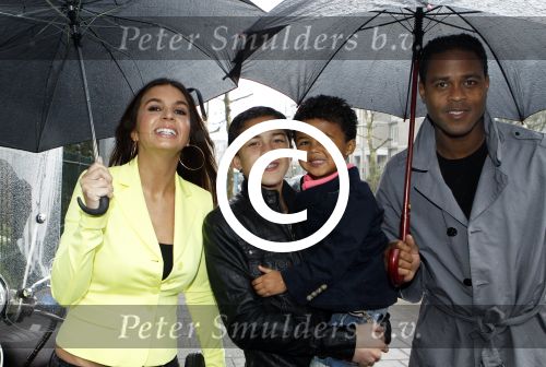 Amsterdam 18 maart 2012
Babyshower Nicolette v Dam en Bas Smit bij Artis. Patrick Kluivert met Rossana Shane en Quincy
Peter Smulders bv