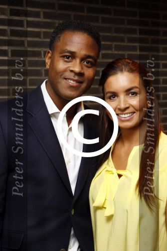 Ridderkerk 22 februari 2012
Presentatie Helden met op de cover Patrick Kluivert en Marianne Timmer. Het blad wordt gemaakt door Frits en barbara Barend. Patrick Rossana en Shane Kluivert
Peter Smulders bv