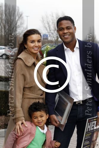 Ridderkerk 22 februari 2012
Presentatie Helden met op de cover Patrick Kluivert en Marianne Timmer. Het blad wordt gemaakt door Frits en barbara Barend. Patrick Rossana en Shane Kluivert
Peter Smulders bv