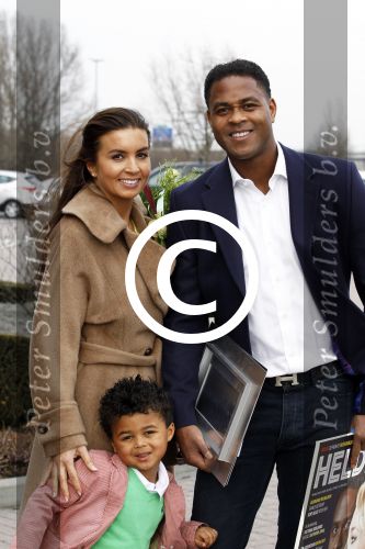 Ridderkerk 22 februari 2012
Presentatie Helden met op de cover Patrick Kluivert en Marianne Timmer. Het blad wordt gemaakt door Frits en barbara Barend. Patrick Rossana en Shane Kluivert
Peter Smulders bv