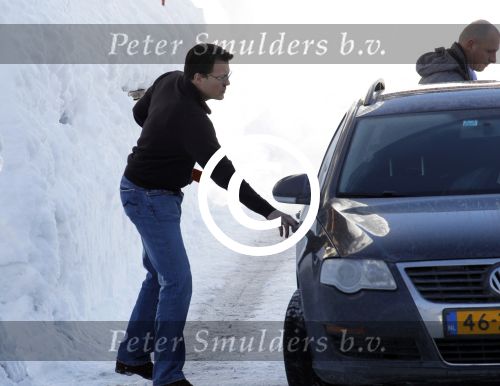 Innsbruck en Lech 18 februari 2012
Prins Friso ligt in het universitair ziekenhuis na zijn ongeluk met lawine in Lech.
Koningin Beatrix en zijn vrouw Prinses Mabel Wisse Smit zoeken hem op. Prins Constantijn
Peter Smulders bv