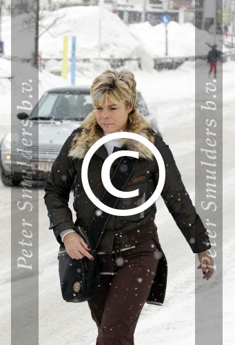Lech 19 februari 2012
Prinses Maxima Prins Willem Alexander Prinses laurentien Prins Constantin Prinses Mabel Wisse Smit en de prinsesjes Amalia Ariane Alexia Eloise Claus Cazimir Luana en Zaria gaan skien en vertrekken bij Hotel Post.
Peter Smulders bv