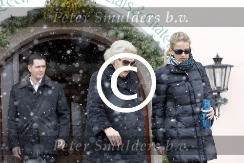 Lech 19 februari 2012
Koningin Beatrix en prinses Mabel Wisse Smit vertrekken vanuit hotel Post met BMW X5 van politie naar ziekenhuis in Innsbruck waar Prins Friso ligt na zijn ski ongeluk.
Peter Smulders bv
