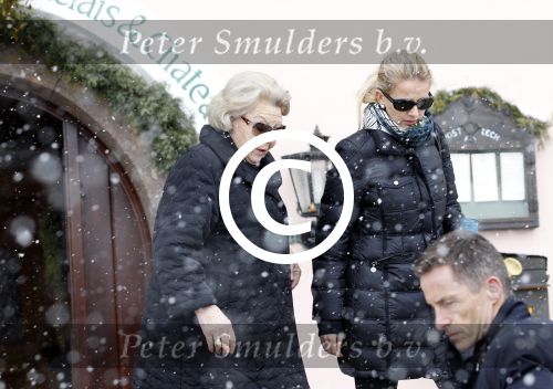 Lech 19 februari 2012
Koningin Beatrix en prinses Mabel Wisse Smit vertrekken vanuit hotel Post met BMW X5 van politie naar ziekenhuis in Innsbruck waar Prins Friso ligt na zijn ski ongeluk.
Peter Smulders bv