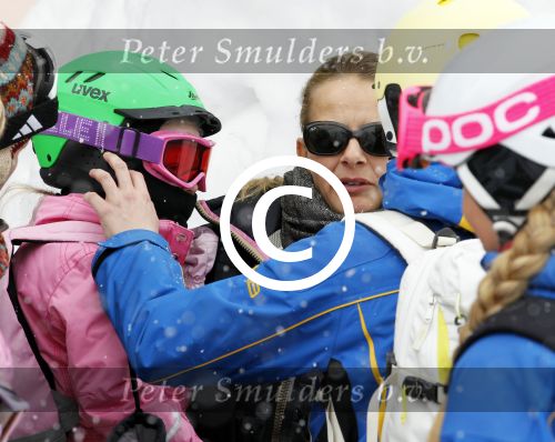 Lech 19 februari 2012
Prinses Maxima Prins Willem Alexander Prinses laurentien Prins Constantin Prinses Mabel Wisse Smit en de prinsesjes Amalia Ariane Alexia Eloise Claus Cazimir Luana en Zaria gaan skien en vertrekken bij Hotel Post.
Peter Smulders bv